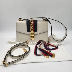 GUCCI Sylvie leather handbag, Crossbody, Like New Condition,,Authentic !!!